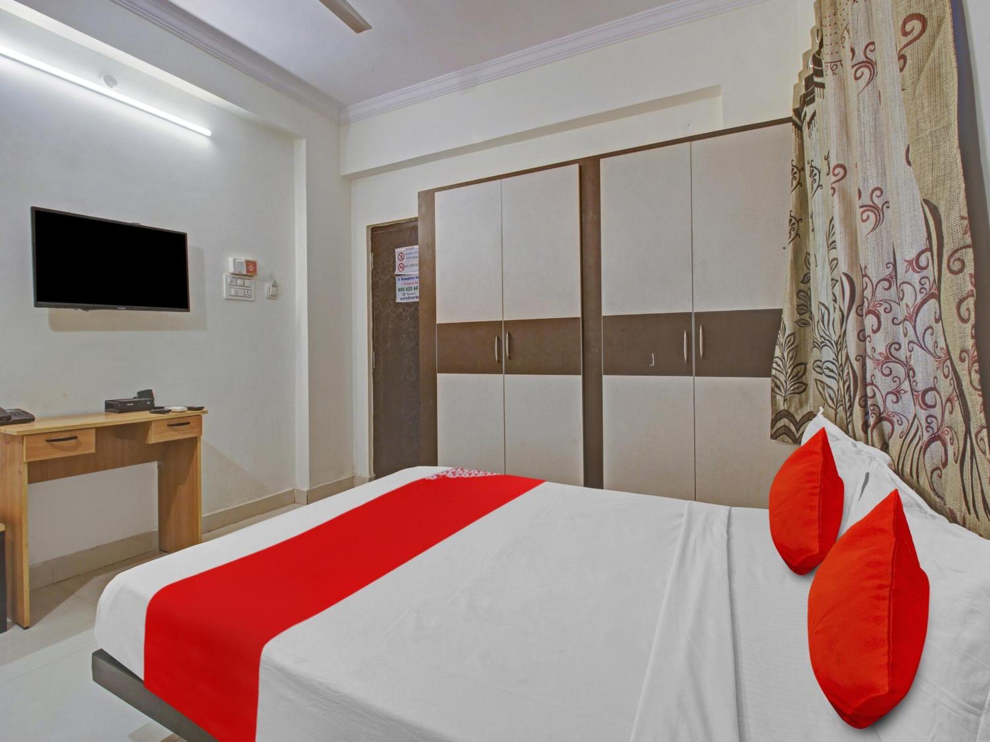 Hotel O Svr Silver Key Lingampalli Extérieur photo