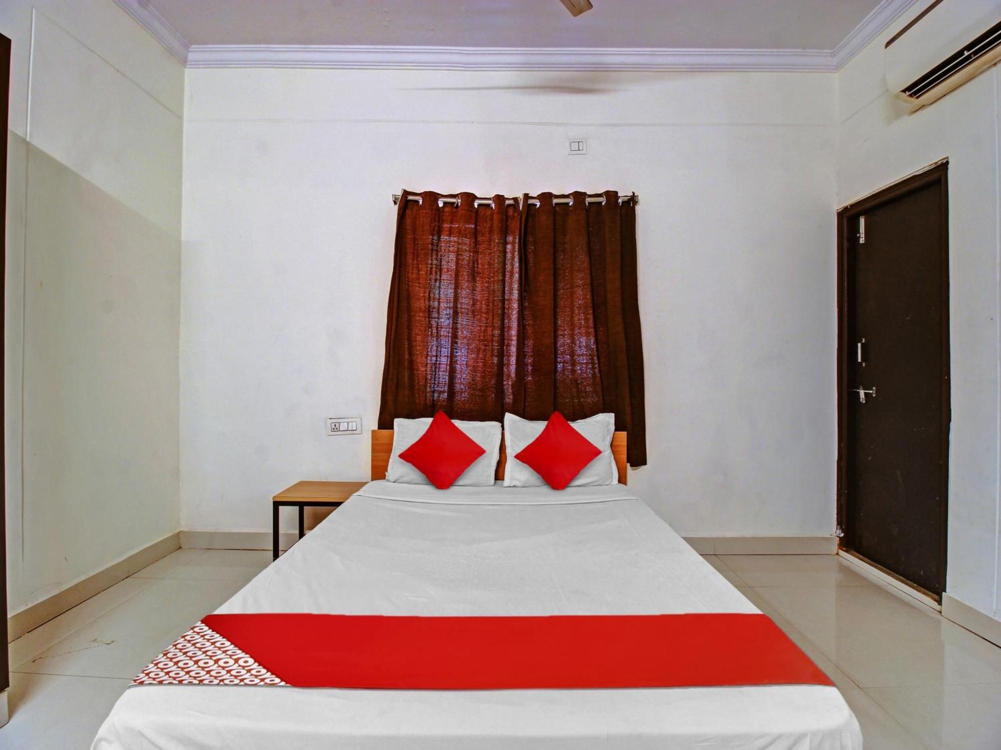 Hotel O Svr Silver Key Lingampalli Extérieur photo
