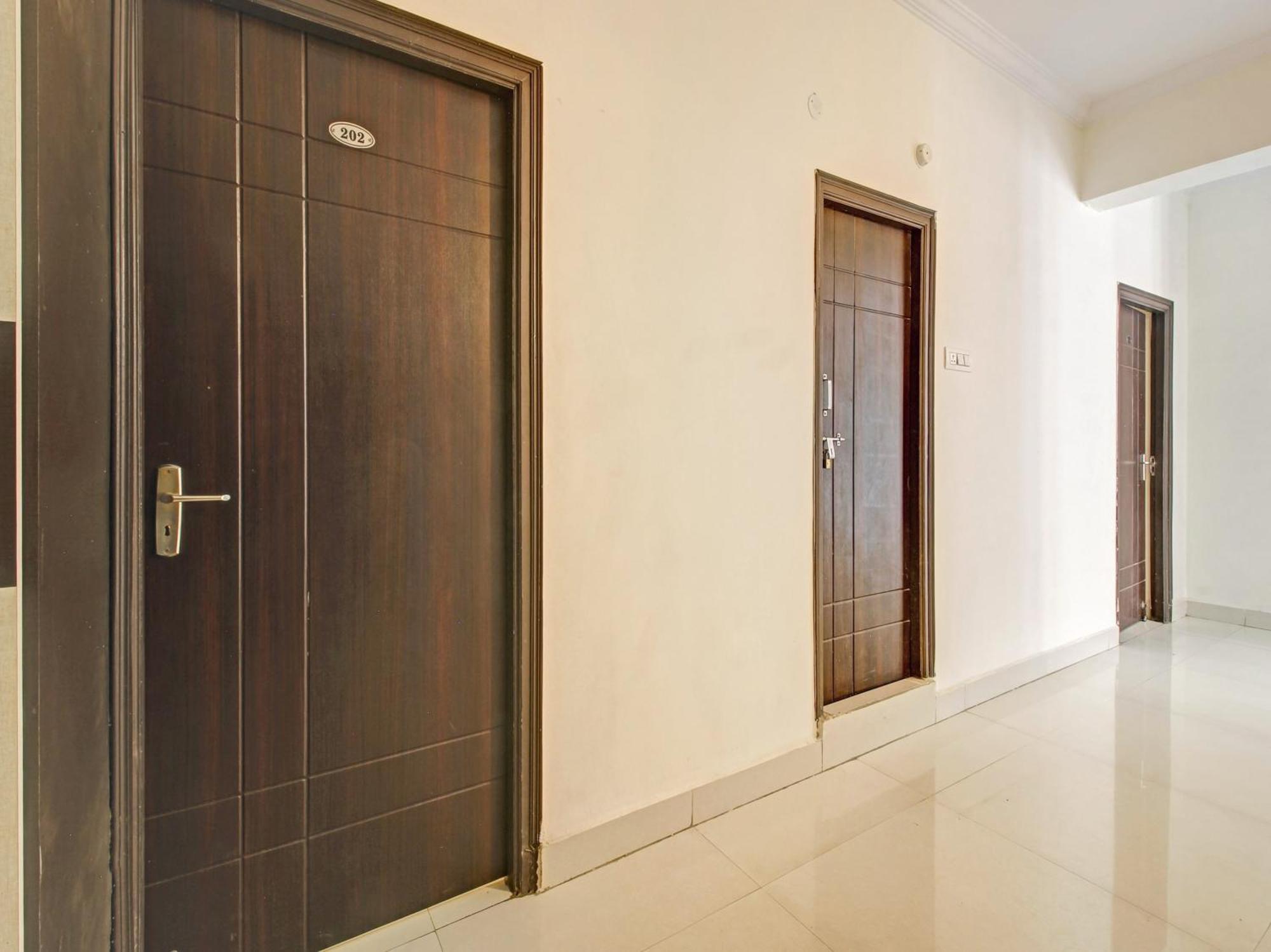 Hotel O Svr Silver Key Lingampalli Extérieur photo