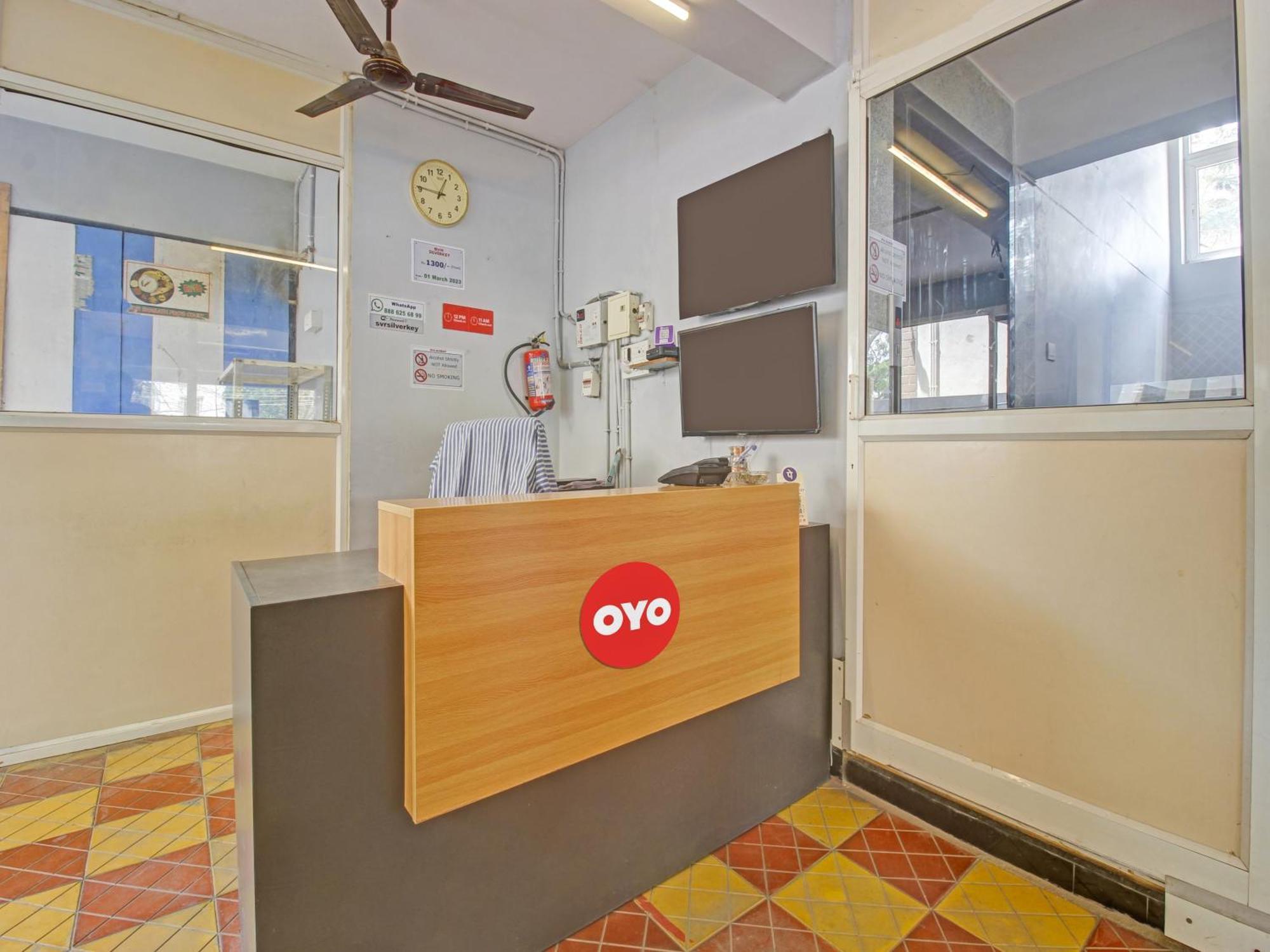 Hotel O Svr Silver Key Lingampalli Extérieur photo