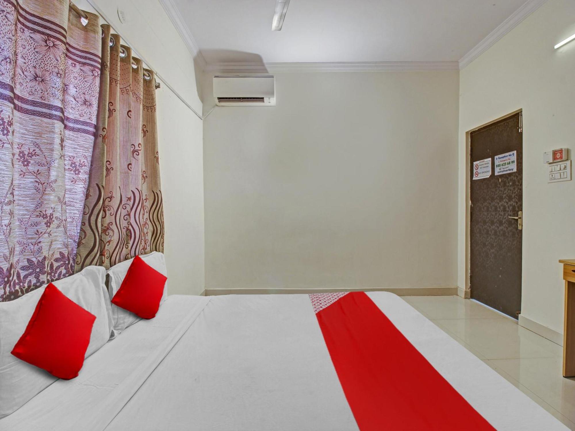 Hotel O Svr Silver Key Lingampalli Extérieur photo
